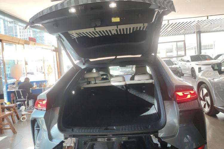 Used BYD Song L EV 2024 662 km Beyond Edition Trunk