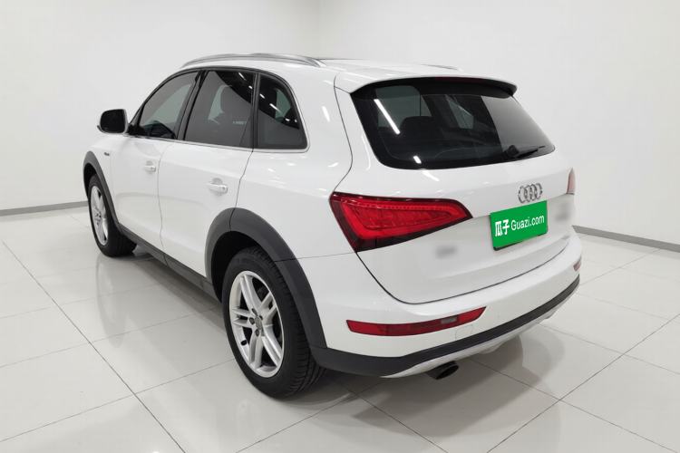 Used Audi Q5 2017 Plus 40 TFSI Technology Model