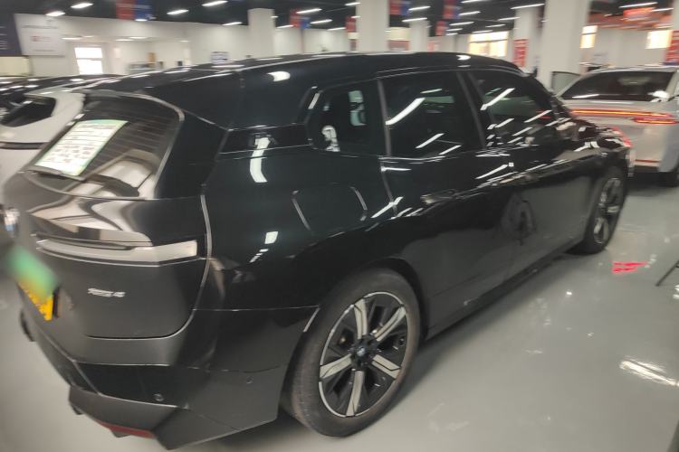 Used BMW iX 2022 xDrive40
