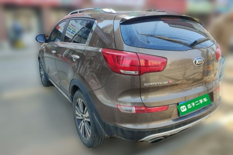 Used Kia Sportage R 2015 2.0L Automatic Two-Wheel Drive DLX Model Rear Left 45 Deg