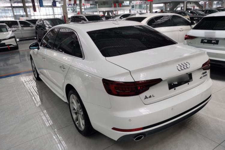 Used Audi A4L 2018 30th Anniversary Edition 40 TFSI Fashion Model
