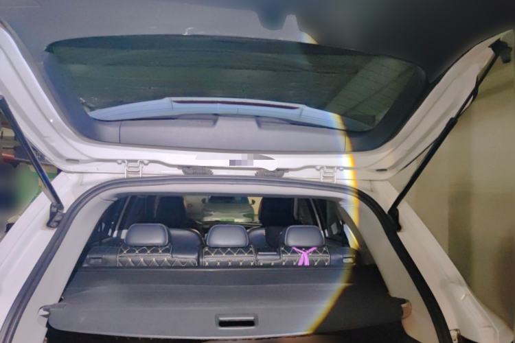 Used Roewe RX5 2018 20T Two-Wheel Drive Manual Internet Smart Edition
