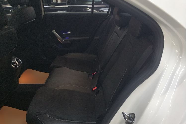 Used Mercedes-Benz A-Class 2022 Revised Version A 200 L Sport Sedan Fashionable Style