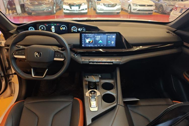 Used Changan UNI-V 2023 1.5T Premium Model