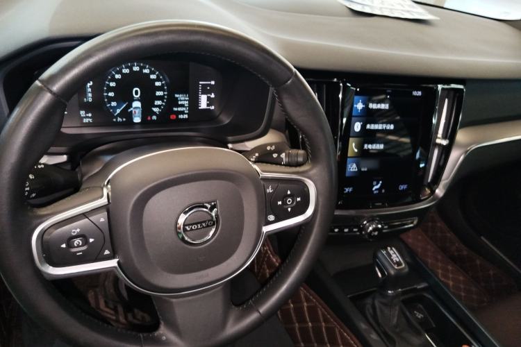 Used Volvo S60 2021 T4 Zhiyi Luxury Edition