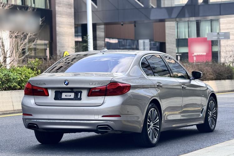 Used BMW 5 Series 2018 Facelifted 530Li Luxury Edition Premium Package
