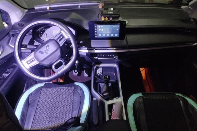 Used Wuling Jiachen 2022 1.5T Manual Light Enjoyment Dynamic Version
