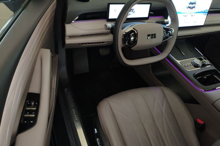 Used Geely Galaxy 8 2025 130km EM-P Starship Edition Driver Seat