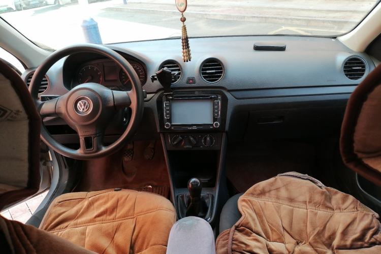 Used Volkswagen Jetta 2013 1.6L Manual Fashion Edition