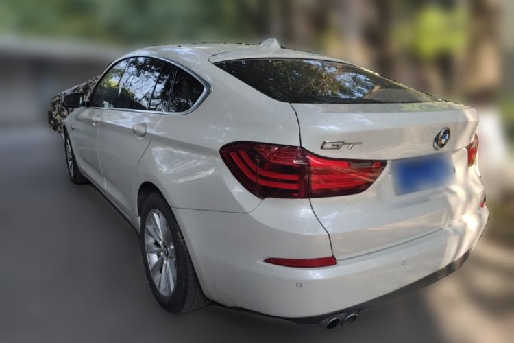 Used BMW 5 Series GT 2015 528i Leading Model Rear Left 45 Deg