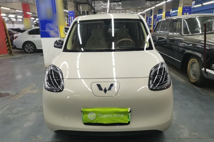 Used Wuling Hongguang MINIEV 2025 Four-Door Version Advanced Edition Front