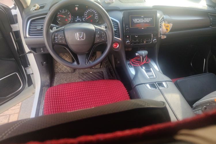 Used Honda Avancier 2017 240TURBO Two-Wheel Drive Elite Edition Center Console