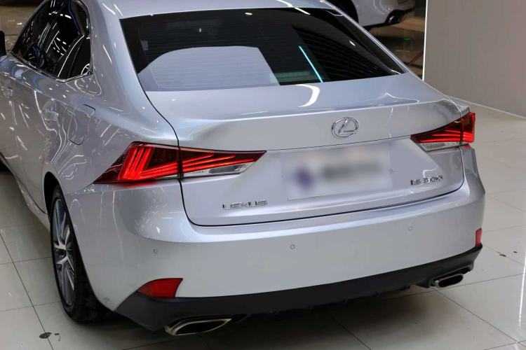 Used Lexus IS 2017 300 FENGSHANG Edition
