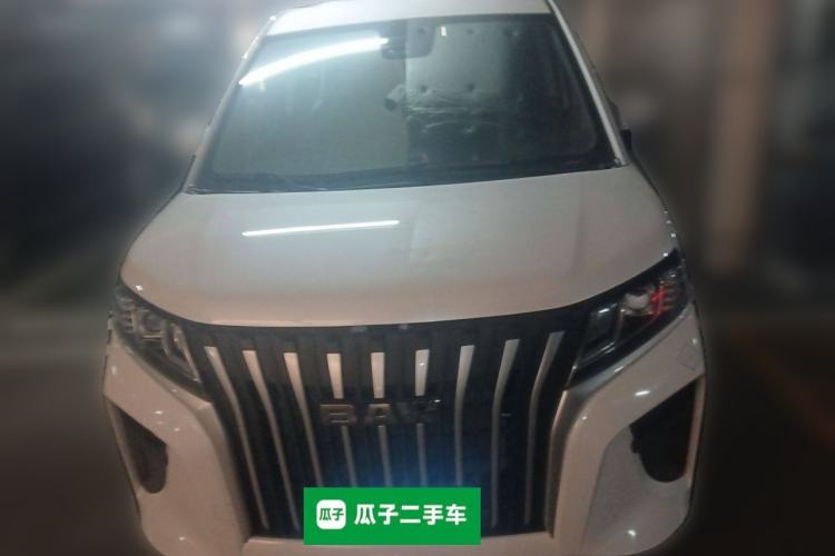 Used BAW Ruisheng Ace M7 2024 2.0L CNG Advanced Commercial Version 9 Seats