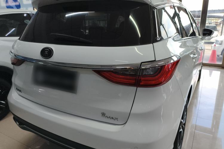 Used BYD Song MAX 2017 1.5T Automatic Smart Connect Elite 7-Seater
