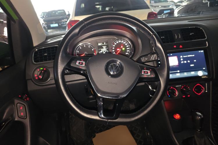 Used Volkswagen Polo 2016 1.6L Automatic Comfort Model