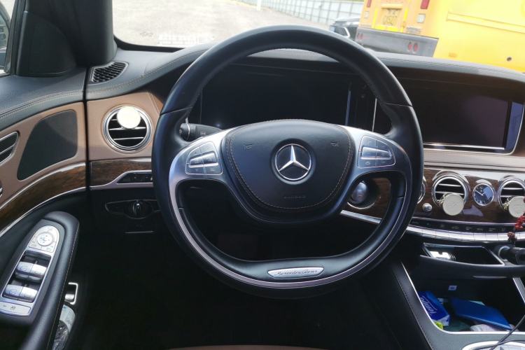 Used Mercedes-Benz S-Class 2014 S 320 L Business Model Steering Wheel
