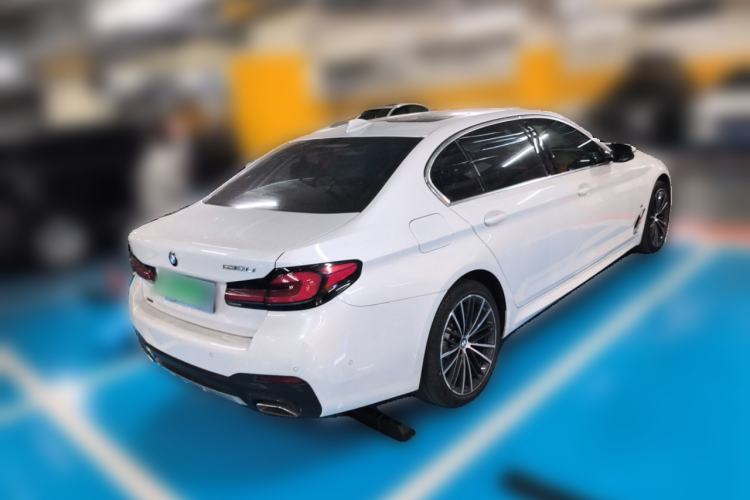 Used BMW 5 Series 2021 Facelifted 530Li Leading Edition M Sport Package
