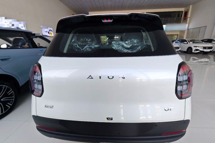 Used AION UT 2025 330 Starlight Edition
