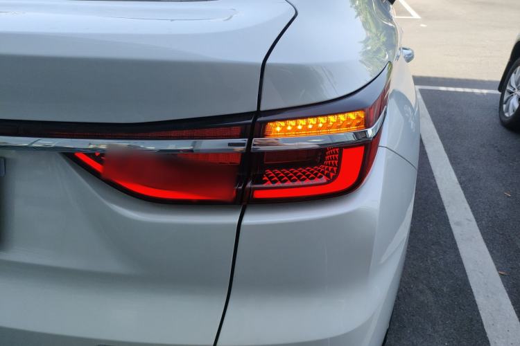 Used CHANGAN CS85 COUPE 2019 1.5T DCT Luxury Version China VI Standard Right Rear Taillight