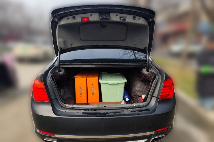 Used BMW 7 Series 2011 730Li Elegant Model Trunk