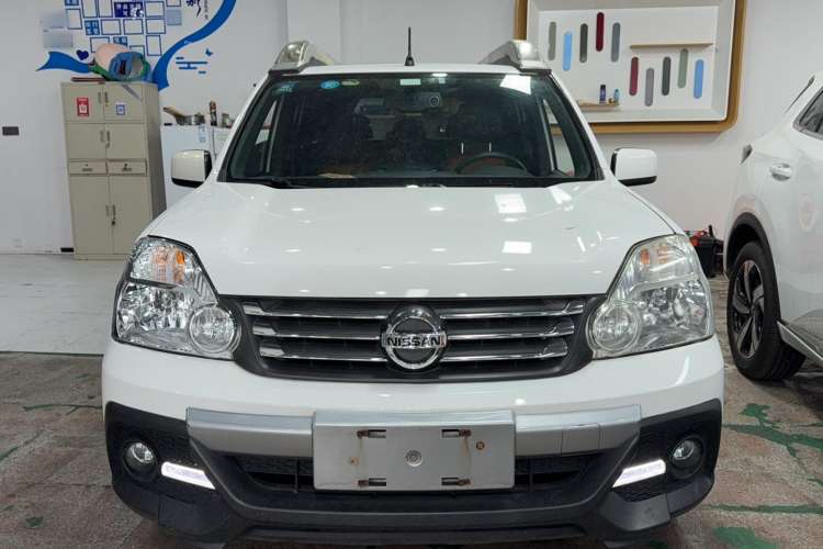 Used Dongfeng Fengdu MX6 2015 2.0L CVT Two-Wheel Drive Excellence Edition

