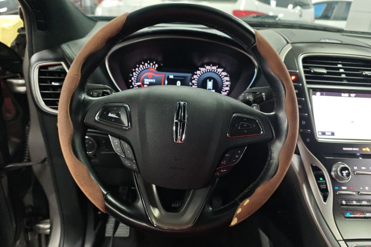 Used Lincoln MKX 2017 2.0T Four-Wheel Drive Zunya Edition