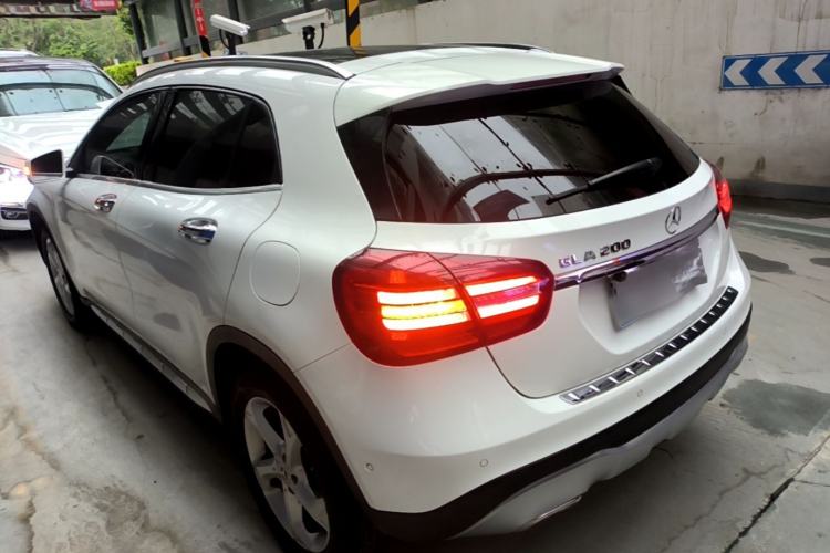 Used Mercedes-Benz GLA 2017 GLA 200 Sport Edition Rear Left 45 Deg