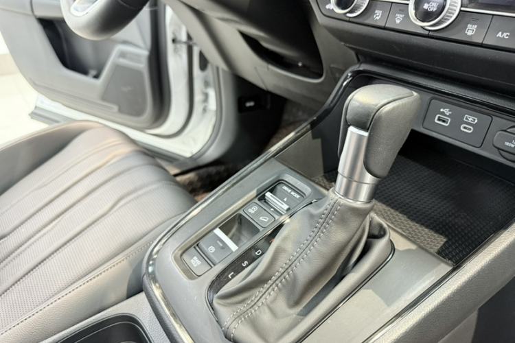 Used Honda Breeze 2023 240TURBO Two-Wheel-Drive Luxury Edition 5 Seats