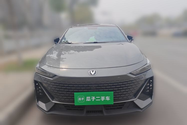 Used Changan UNI-V 2022 1.5T Prestige Version