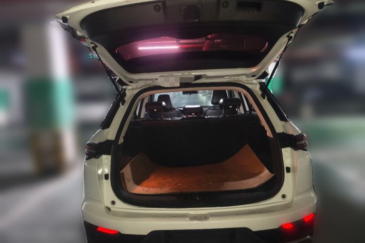 Used CHANGAN CS55PLUS 2020 1.5T Automatic Colorful Model Trunk