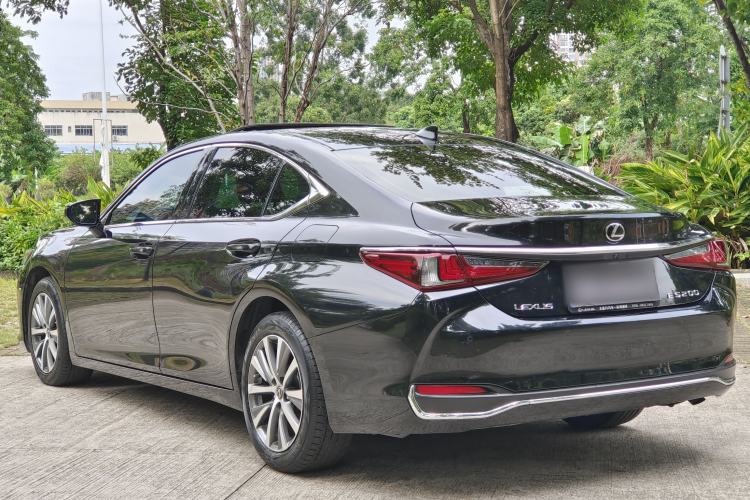 Used Lexus ES 2020 200 Excellence Edition