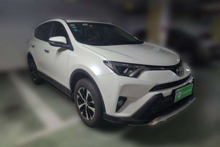 Used Toyota RAV4 2016 2.0L CVT Two-Wheel Drive Fashion Edition China V Standard
