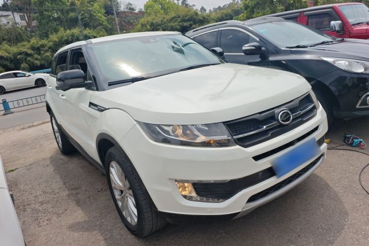 Used Land X7 2015 2.0T Panoramic Prestige Edition Front Right 45 Deg