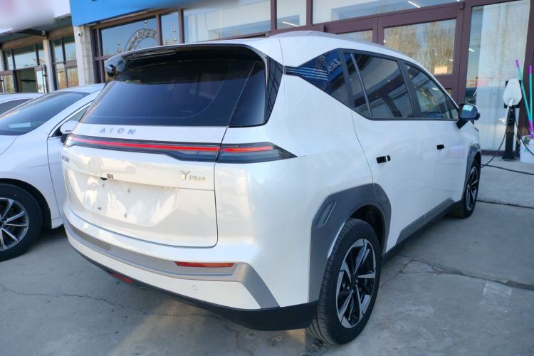 Used AION Y 2023 Younger Star Edition