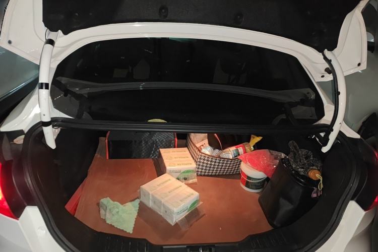 Used Ford Focus 2018 Sedan Classic 1.6L Automatic Trendy SmartDrive Edition Trunk