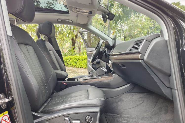 Used Audi Q5L 2023 40T Luxury Elegant Model
