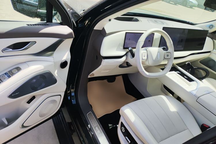 Used Wey Lanshan 2025 Four-Wheel Drive Max
