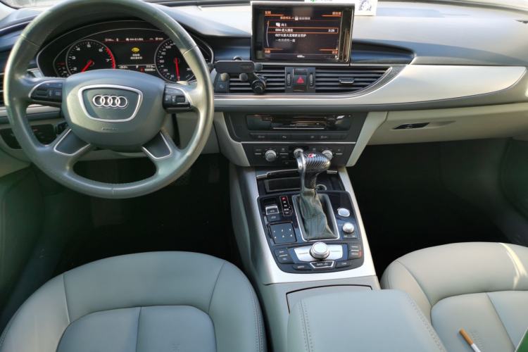 Used Audi A6L 2012 TFSI Standard Model Center Console