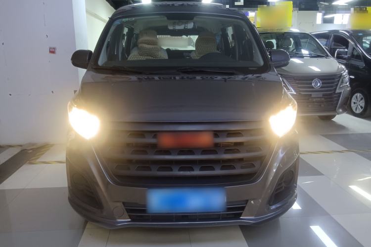 Used Jinbei Gold Hiace M Classic 2022 1.5L Engineering Lion Passenger Vehicle 5 Seats