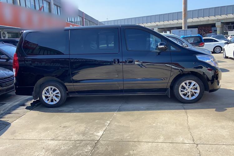 Used FORTHING Lingzhi PLUS 2022 Travel Edition 2.0L Manual Luxury Version 7 Seats
