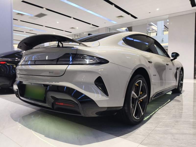 Used Xiaomi Auto SU7 2024 Four-Wheel Drive Ultra-Long Range Advanced Intelligent Driving Max Edition — 6