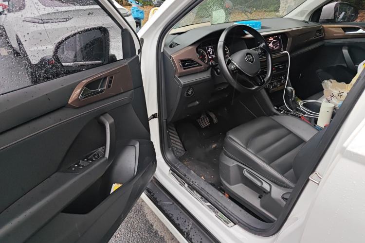 Used Volkswagen Tharu 2019 330TSI Four-Wheel Drive Luxury Edition China VI Standard Driver Seat