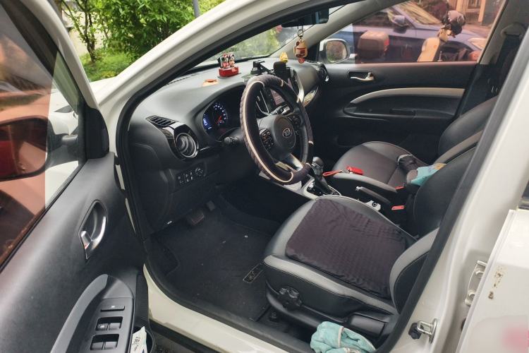 Used Kia kx1 Stonic 2019 1.4L Automatic Fashion Edition China VI Driver Seat