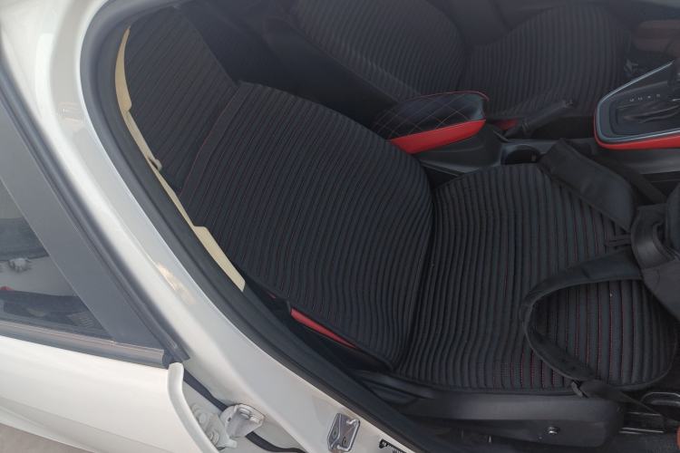 Used Ford Escort 2019 Revised 1.5L Automatic ZhiXiang Version (Tire Pressure Monitoring) China VI Standard
