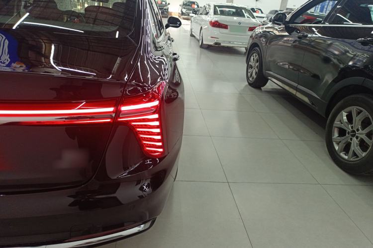 Used Hongqi H5 2024 2.0T Automatic Smart Connect Flagship Edition