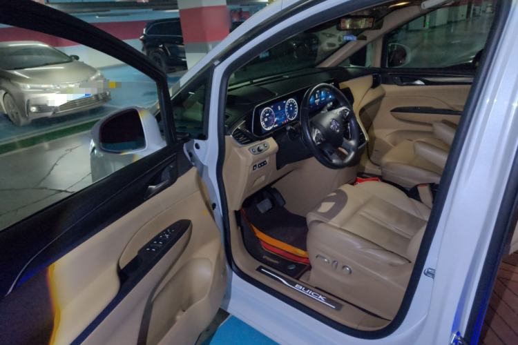 Used Buick GL8 2021 ES Land Cruiser 653T Smart Flagship Model
