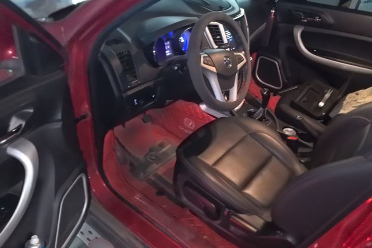 Used Changan CS35 2016 1.6L Manual Luxury Model China IV Standard