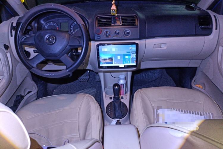 Used Skoda Fabia 2014 1.4L Automatic Crystal Edition Interior 2