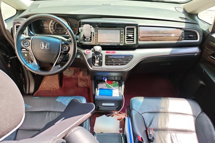Used Honda Elysion 2016 2.4L Supreme Edition Center Console